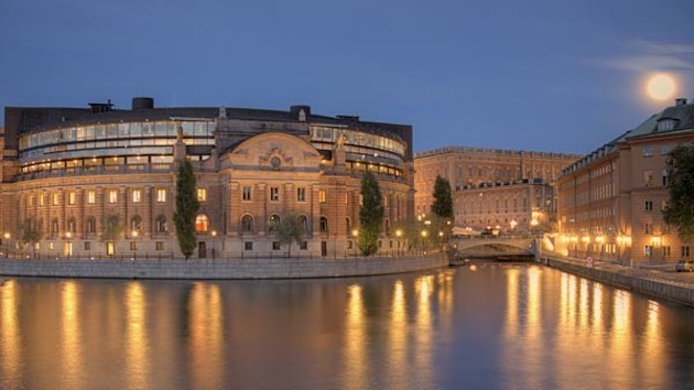 riksdagshuset-stockholm-sweden