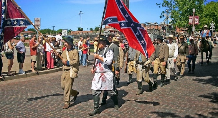 Civil-War-Reenactment-Confederate-Flag