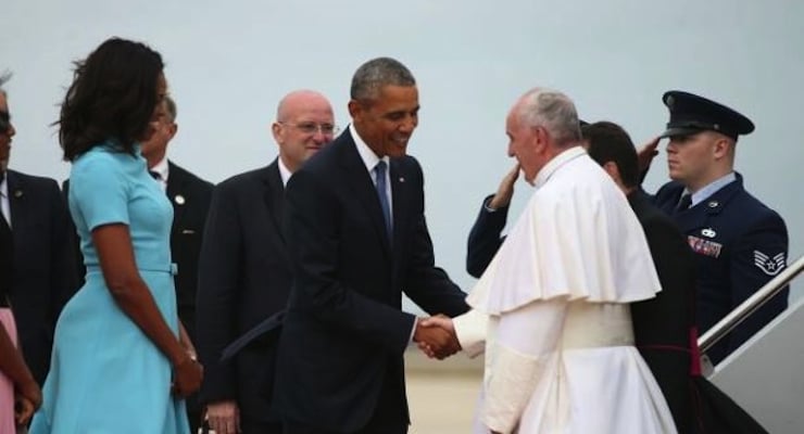 Pope-Francis-Obama-Andrews-Air-Base