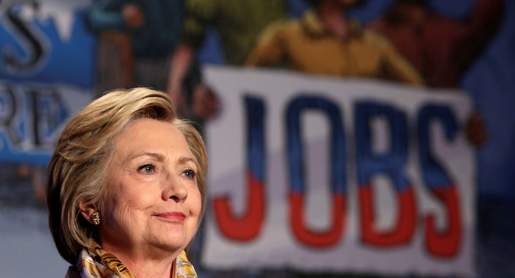 Democratic U.S. presidential candidate Hillary Clinton speaks at the North America's Building Trades Unions 2016 Legislative Conference in Washington, U.S., April 19, 201616. (Photo: Yuri Gripas/Reuters)