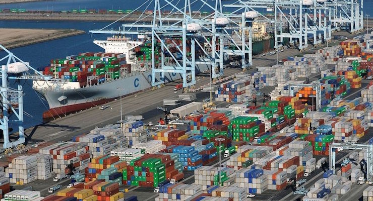 File photo: Shipping cranes and containers at a U.S. port depicting the trade of imports, exports and overall gross domestic product, or GDP. (Photo: REUTERS)