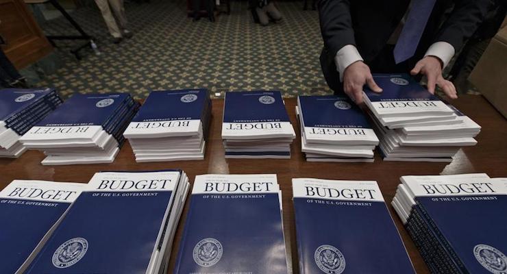 Copies of President Barack Obama’s proposed 2016 budget are displayed for sale at the Government Printing Office in Washington, D.C. (Photo: AP)