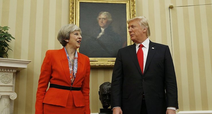 U.S. President Donald Trump, right, and British Prime Minister Theresa May, left, hold a joint press conference. (Photo: Reuters)