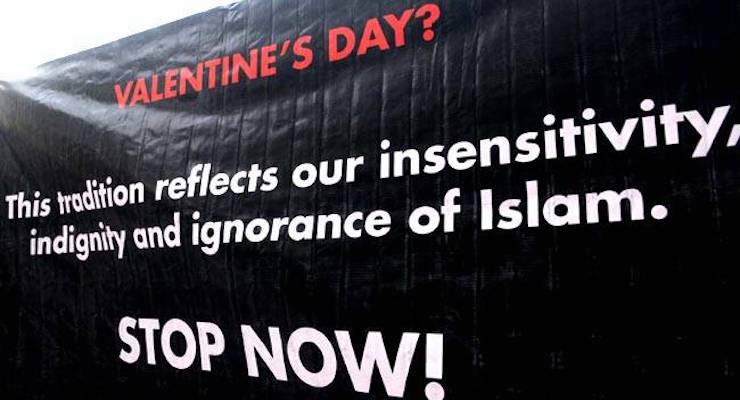 Muslims in Saudi Arabia protest Valentine's Day in 2013.