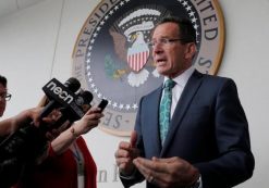 Connecticut Governor Dannel Malloy speaks to reporters after accepting the 2016 Profile in Courage Award at the John F. Kennedy Library in Boston, Massachusetts May 1, 2016. (Photo: Reuters)