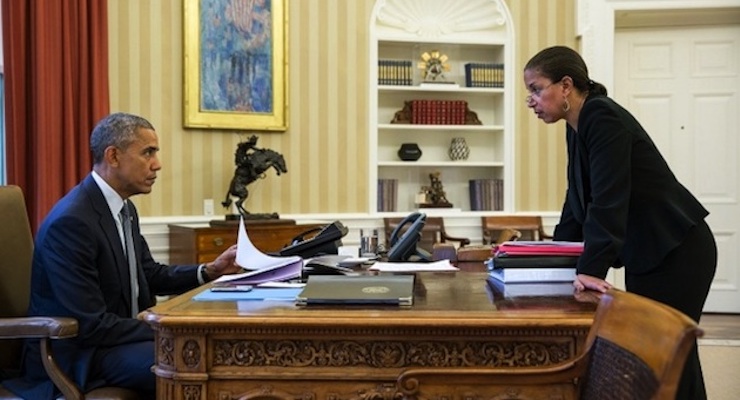 President Barack Obama talks with National Security Advisor Susan E. Rice in the Oval Office prior to a phone call with President Vladimir Putin of Russia, Feb. 10, 2015. (Photo: White House/Pete Souza)