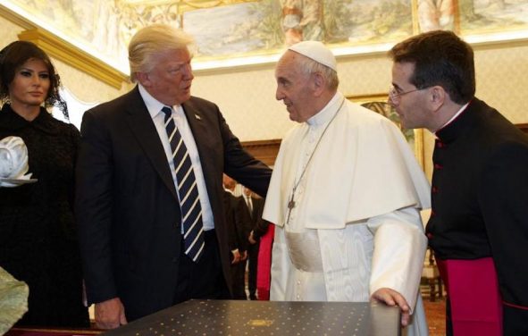 U.S. President Donald Trump and first lady Melania meet Pope Francis during a private audience at the Vatican, May 24, 2017. (Photo: Reuters)