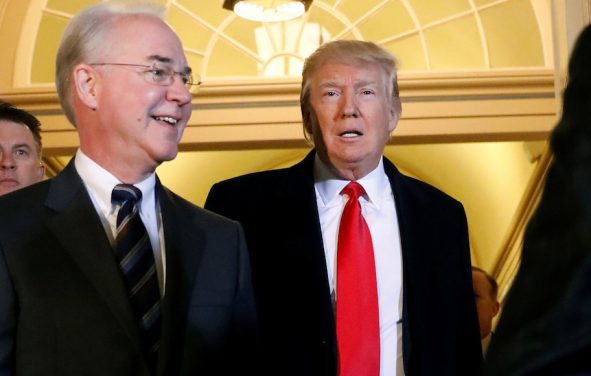 U.S. President Donald Trump (C) and Health and Human Services Secretary Tom Price (L) enter the U.S. Capitol in Washington, U.S., March 21, 2017. (Photo: Reuters)