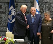 U.S. President Donald Trump (2nd L) shakes hands, after signing the guest book, with Israeli President Reuven Rivlin (2nd R) with his wife Nechama Reuven (R) and first lady Melania Trump (L), in Jerusalem May 22, 2017. (Photo: Reuters)