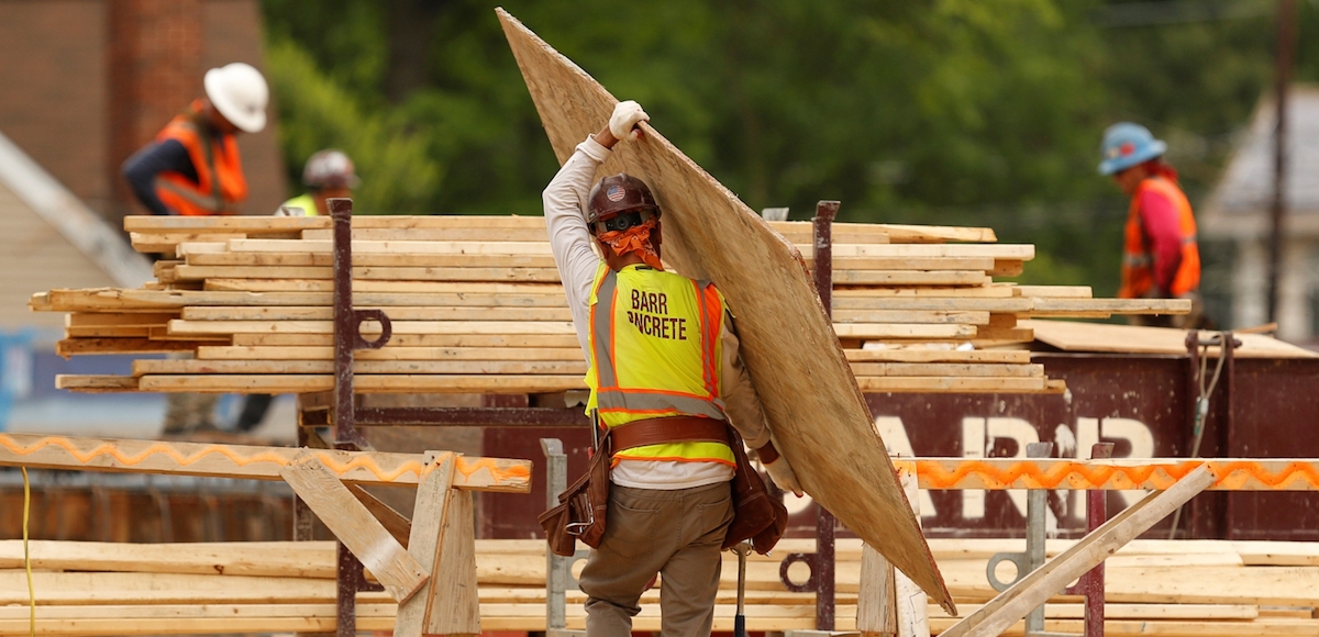 Construction workers are seen at a new building site in Silver Spring, Maryland, U.S. June 2, 2016. (Photo: Reuters)