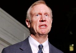 FILE PHOTO: Illinois Gov-elect Bruce Rauner speaks to the media after a meeting with U.S. President Barack Obama and other Governor-elects from seven U.S. states at the White House in Washington December 5, 2014. (Photo: Reuters)