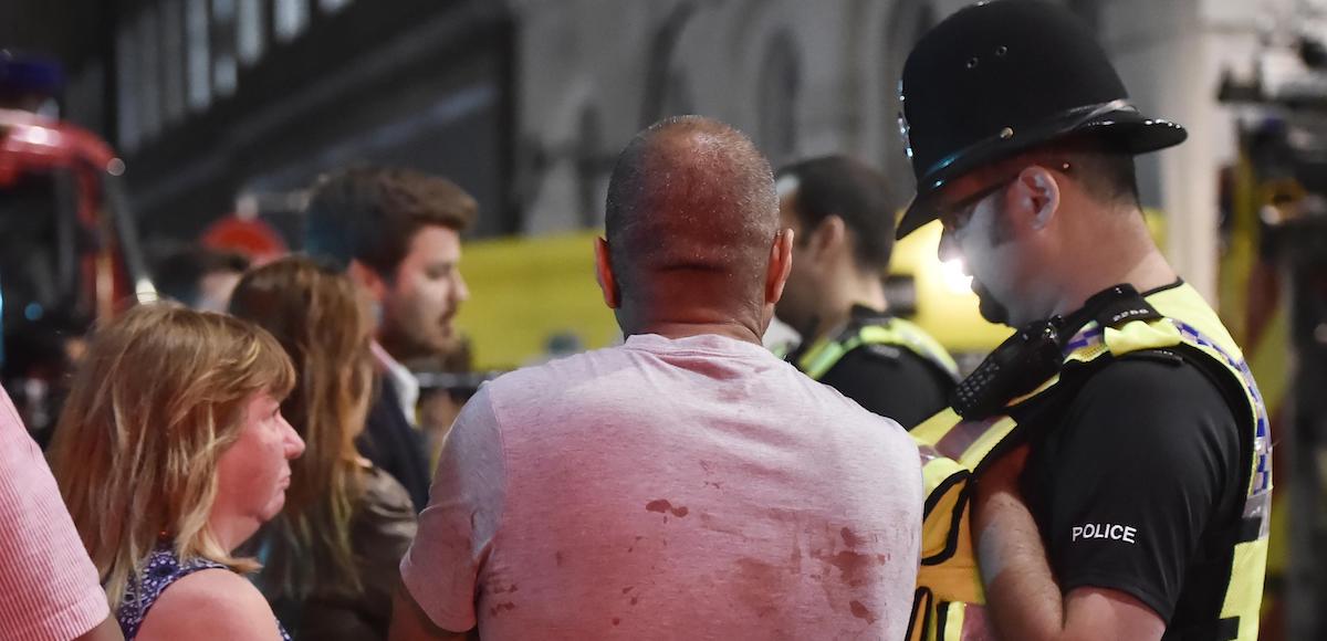 People speak with police officers after an incident near London Bridge in London, Britain June 4, 2017. (Photo: Reuters)