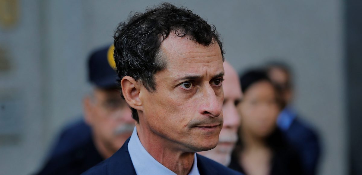 Former U.S. Congressman Anthony Weiner departs U.S. Federal Court, following his sentencing after pleading guilty to one count of sending obscene messages to a minor, ending an investigation into a "sexting" scandal that played a role in last year's U.S. presidential election, in New York, U.S.,September 25, 2017. (Photo: Reuters)