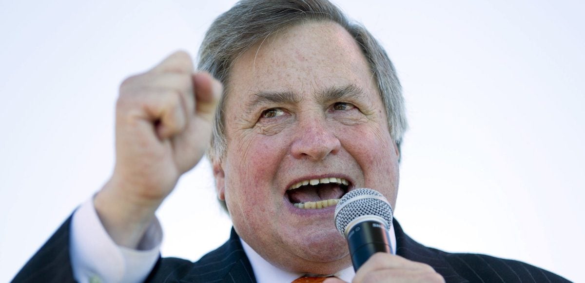 In this Sept. 12, 2010 file photo, political commentator Dick Morris speaks to the crowd during the "Gateway to November" rally hosted by the St. Louis Tea Party and Tea Party Patriots at the Gateway Arch in St. Louis. (Photo: AP)
