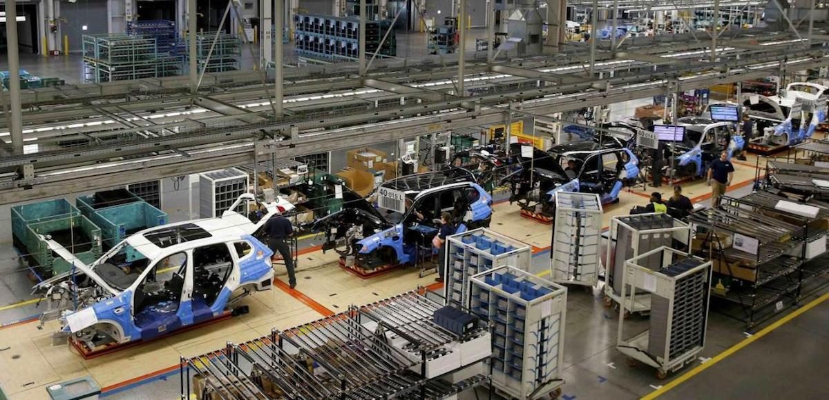 An overall view of the assembly line where the BMW X4 is made at the BMW manufacturing plant in Spartanburg, South Carolina March 28, 2014. (Photo: Reuters)