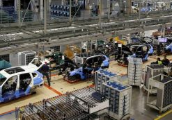 An overall view of the assembly line where the BMW X4 is made at the BMW manufacturing plant in Spartanburg, South Carolina March 28, 2014. (Photo: Reuters)