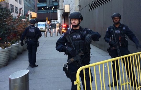 Police block off a sidewalk while responding to a report of an explosion near Times Square on Monday, Dec. 11, 2017, in New York. (Photo: AP)