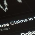 U.S. jobless claims graph on a tablet screen. (Photo: AdobeStock)