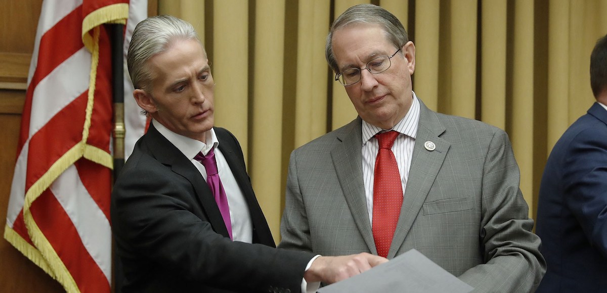 House Judiciary Committee Chairman Bob Goodlatte (right) talks with Rep. Trey Gowdy during a House Judiciary Committee hearing, November 14, 2017. (Photo: Reuters)