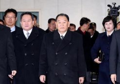 Vice chairman of the North Korean ruling party's central committee Kim Yong Chol arrives at the South's CIQ (Costoms, Immigration and Quarntine) just south of the demilitarized zone in Paju, South Korea, February 25, 2018. (Photo: Yonhap)