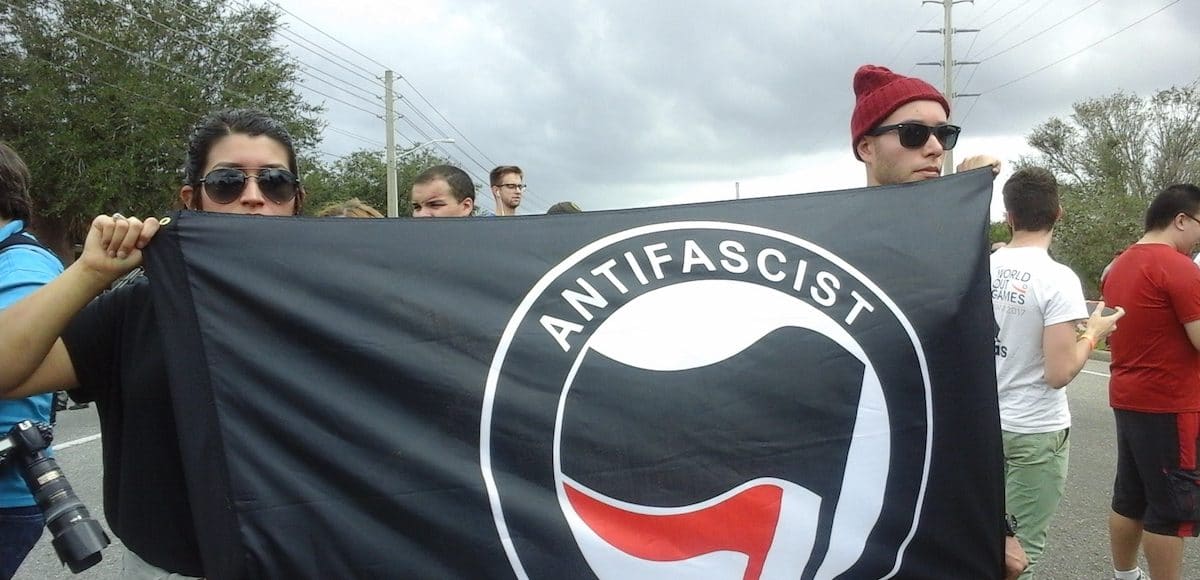 Antifa, left, protesting Richard Spencer speaking at the University of Florida (UF) during a Hull Road march in Gainesville, Florida on October 19, 2017. (Photo: People's Pundit Daily)