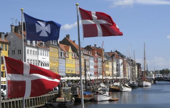 The Nyhavn canal, part of the Copenhagen, Denmark, Harbor and home to many bars and restaurants, is seen in this August 11, 2008 file photo. (Photo: Reuters)