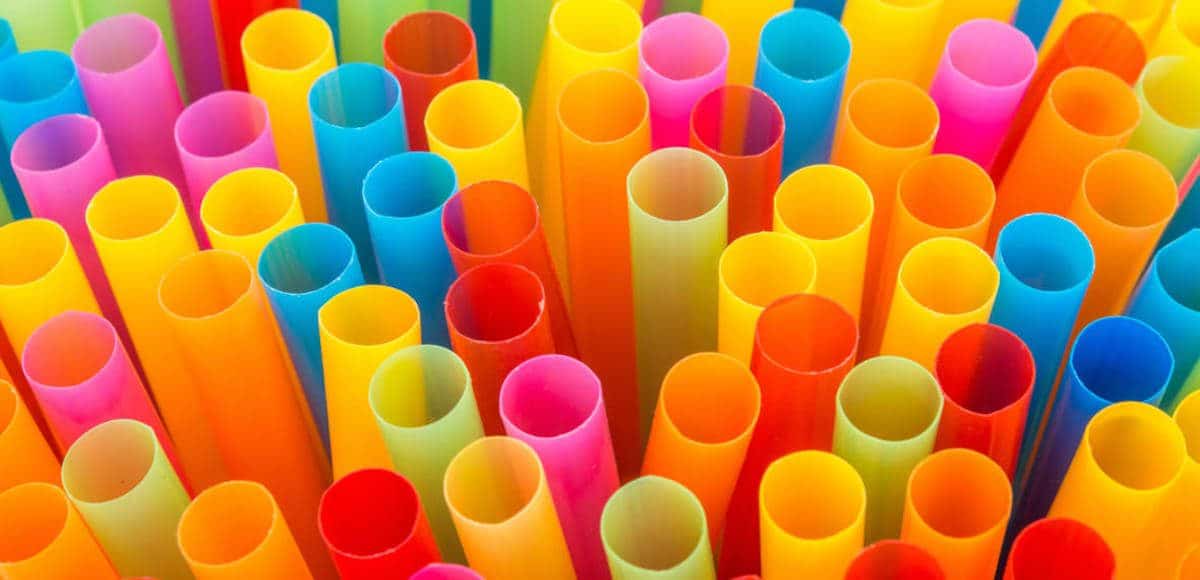 Closeup of Colorful plastic straws for drinking concept. (Photo: AdobeStock)