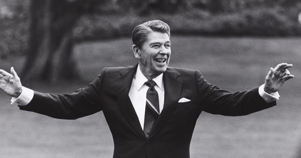 President Ronald Reagan waving to well-wishers on the south lawn of the White House on April 25, 1986. (Photo: Reuters)