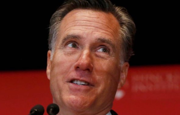 Former Massachusetts Republican Governor Mitt Romney speaks critically about the then-Republican frontrunner Donald Trump at the Hinckley Institute of Politics at the University of Utah in Salt Lake City, Utah, March 3, 2015. (Photo: Reuters)